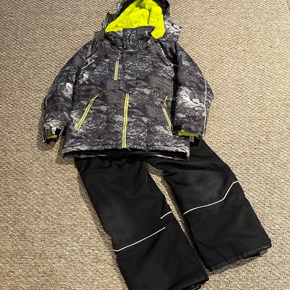 Kids snowsuit